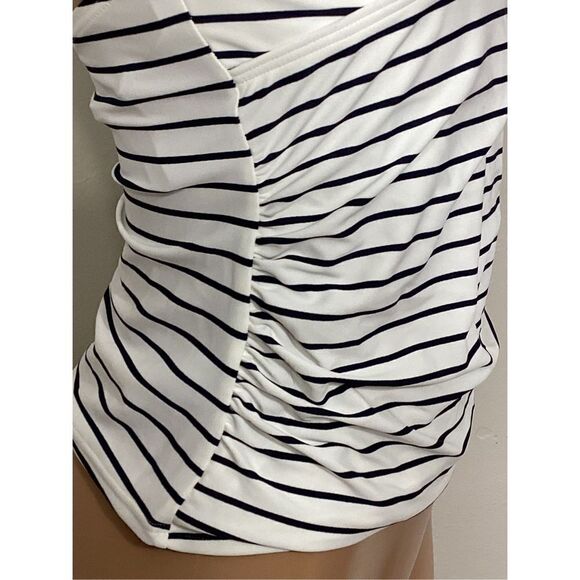 New. Tommy Hilfiger striped tankini top. X-Small
Retails $88 - Picture 10 of 12